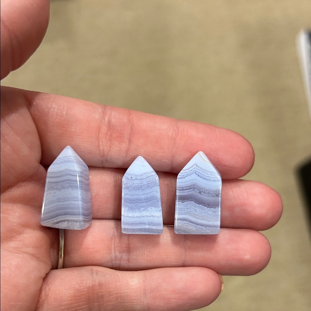 Mini Blue Lace Agate Point Tower - priced PER tower - Picture 7 of 7